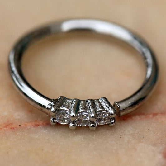 Triple Prong Set Clear CZ Seamless Ring-1